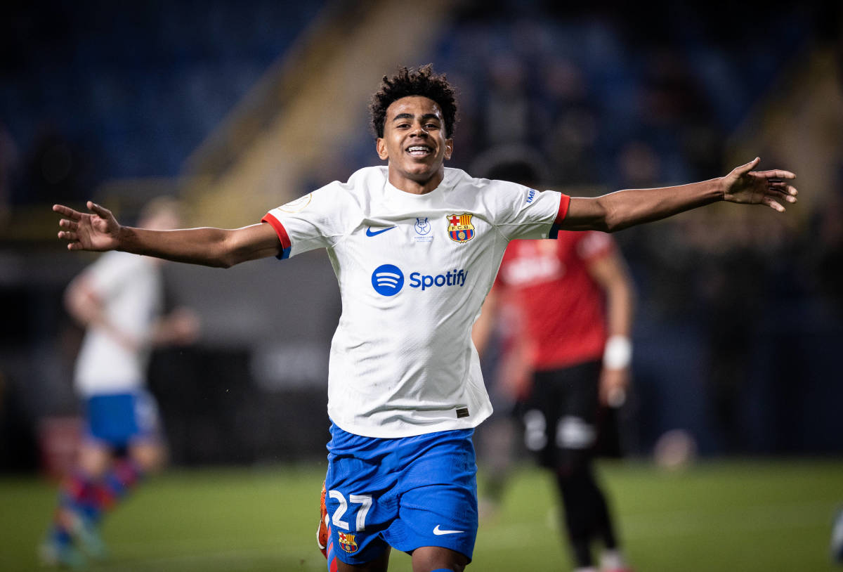 Lamine Yamal pictured celebrating after scoring for Barcelona in a 2-0 win over Osasuna in the semi-finals of the 2024 Supercopa de Espana